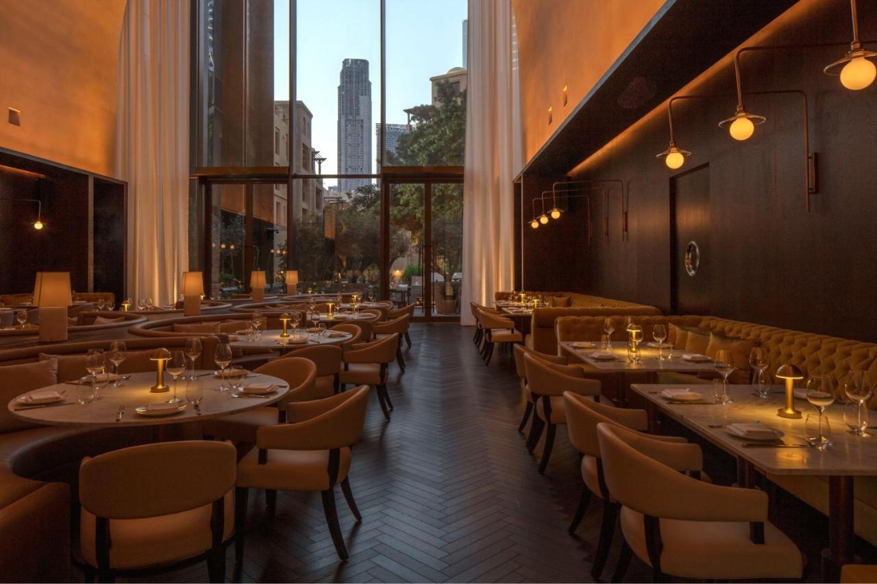 The Dubai Edition 외부 사진 Interior of the restaurant