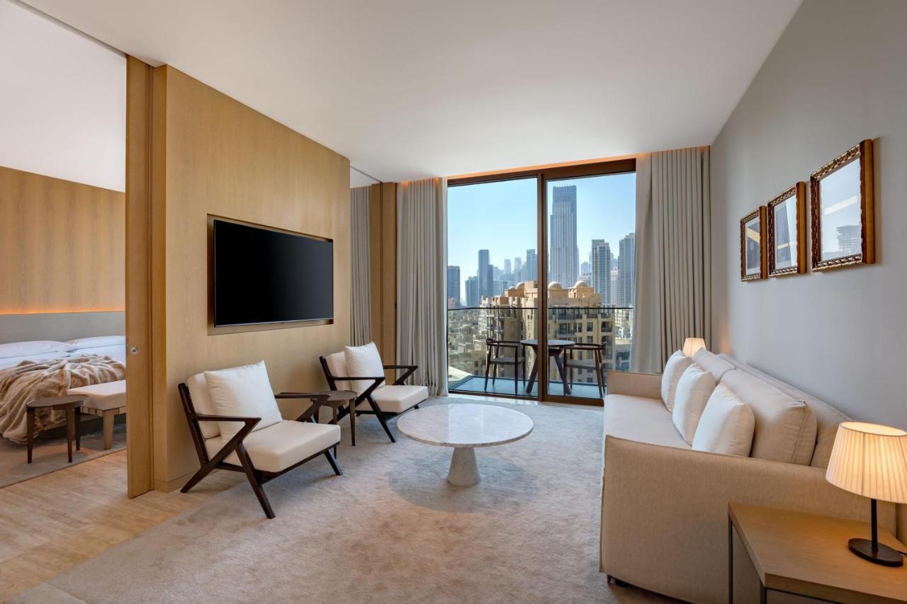 The Dubai Edition 외부 사진 A living room at the hotel