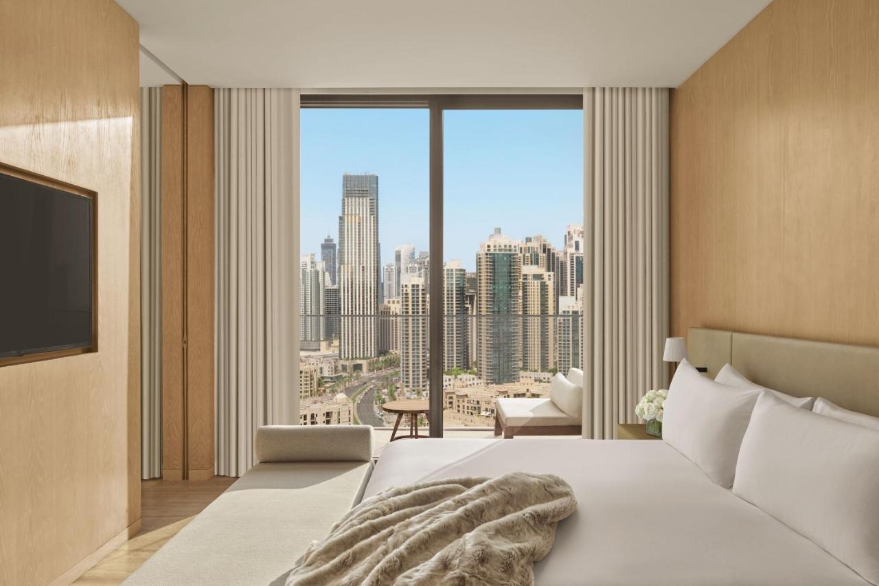 The Dubai Edition 외부 사진 A bedroom at the hotel