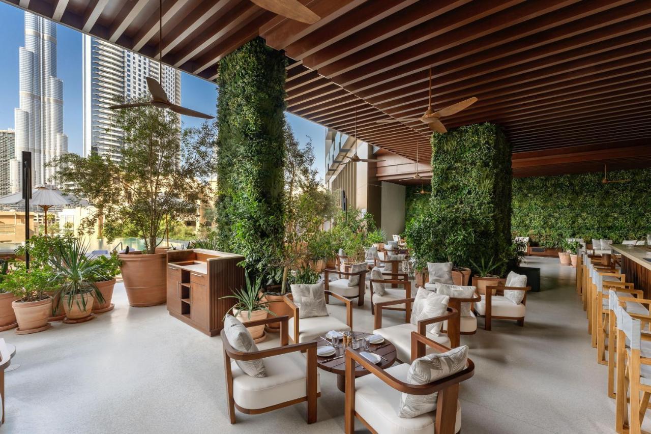 The Dubai Edition 외부 사진 The Terrace at the Four Seasons Hotel