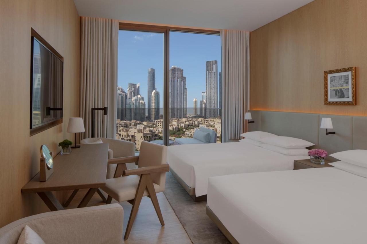 The Dubai Edition 외부 사진 A guest room at the hotel