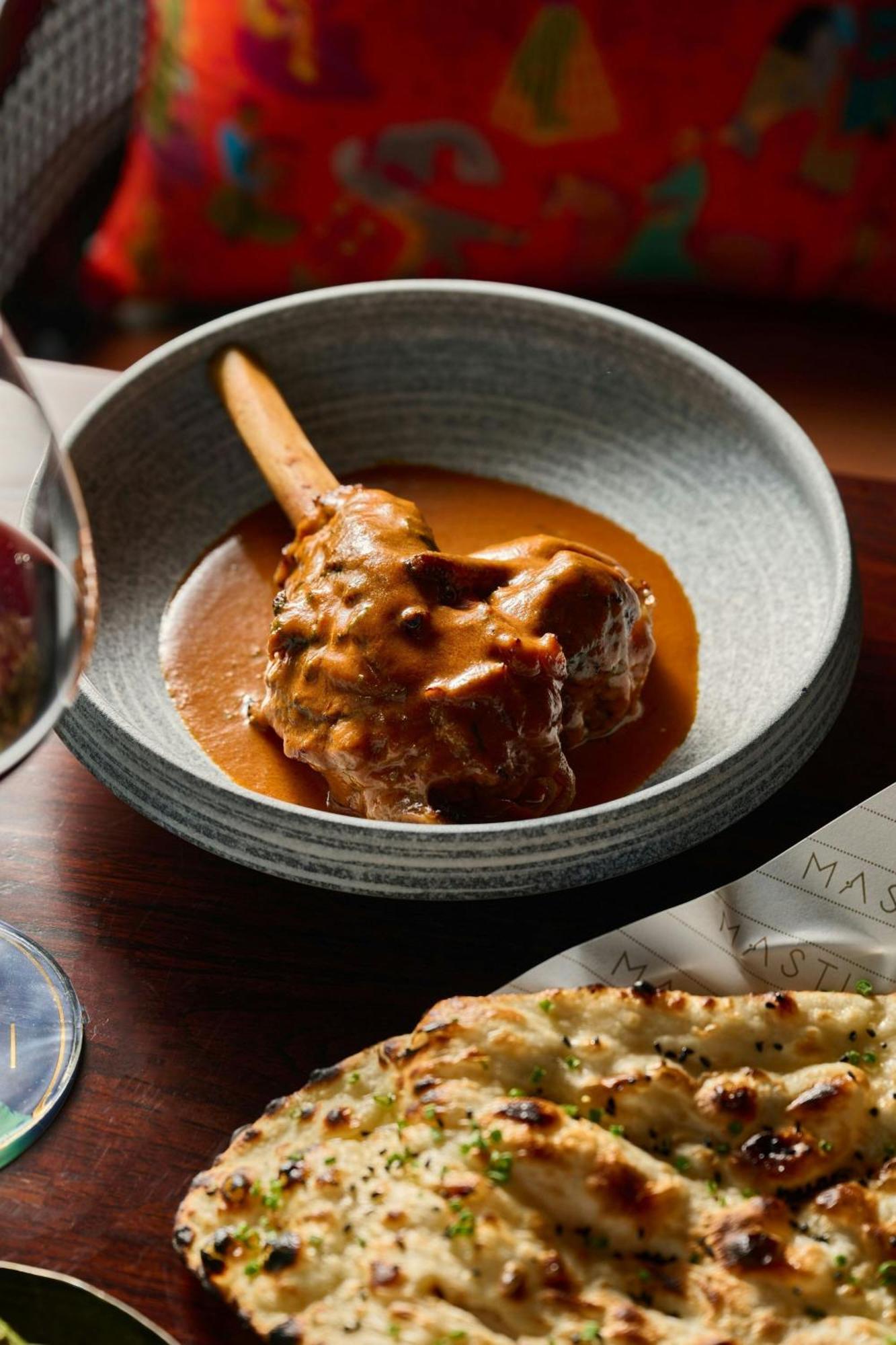 The Dubai Edition 외부 사진 A dish of goat's leg